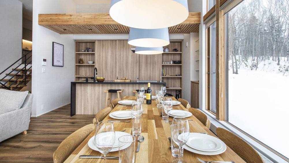Ukiyo - Dining area setting
